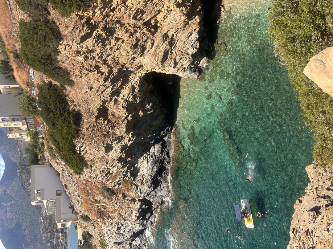 Karavostási Beach-Istron必去景点