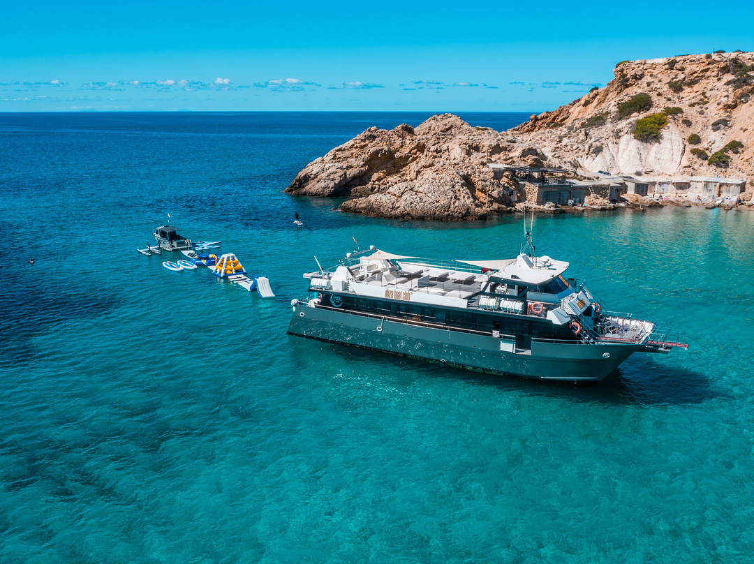 Ibiza Boat Club-博萨海滩必去景点
