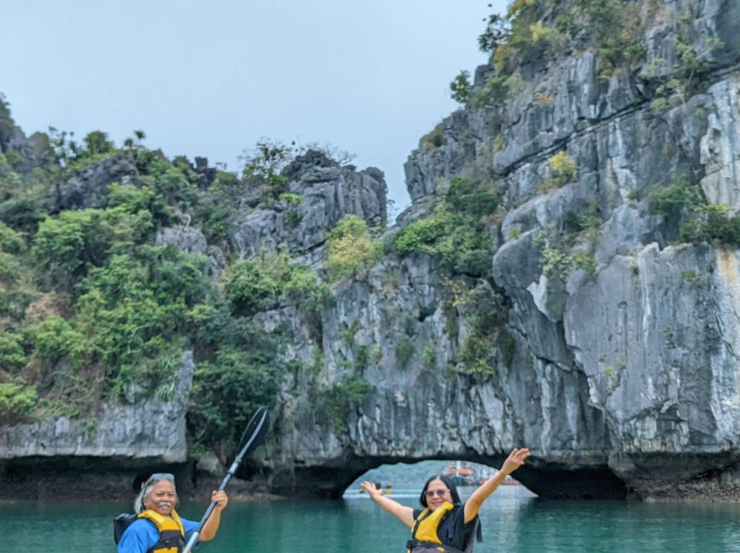 Sung Sot Cave-下龙湾必去景点