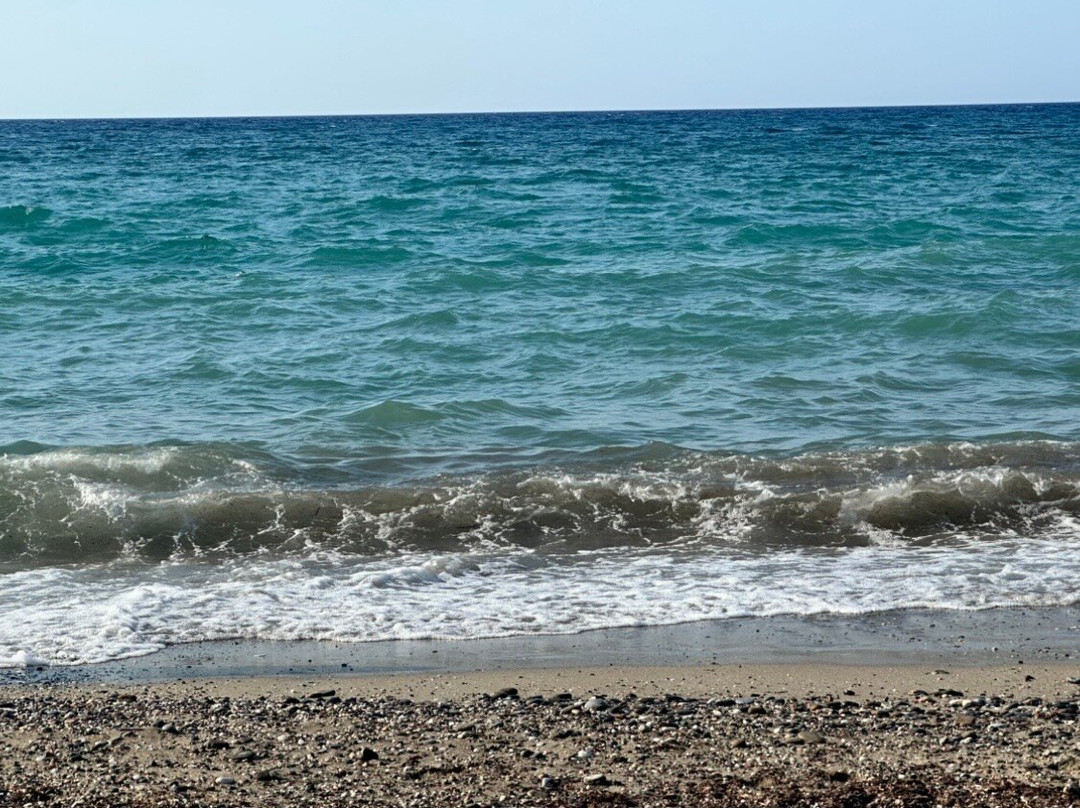 Golden Beach Hotel主图