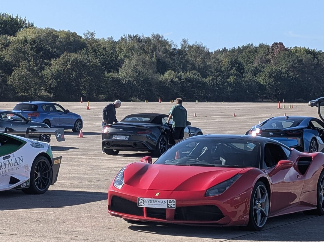 Everyman Driving Experiences-Hoton必去景点