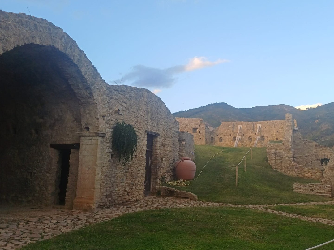 Castello di Savuto-Cleto必去景点