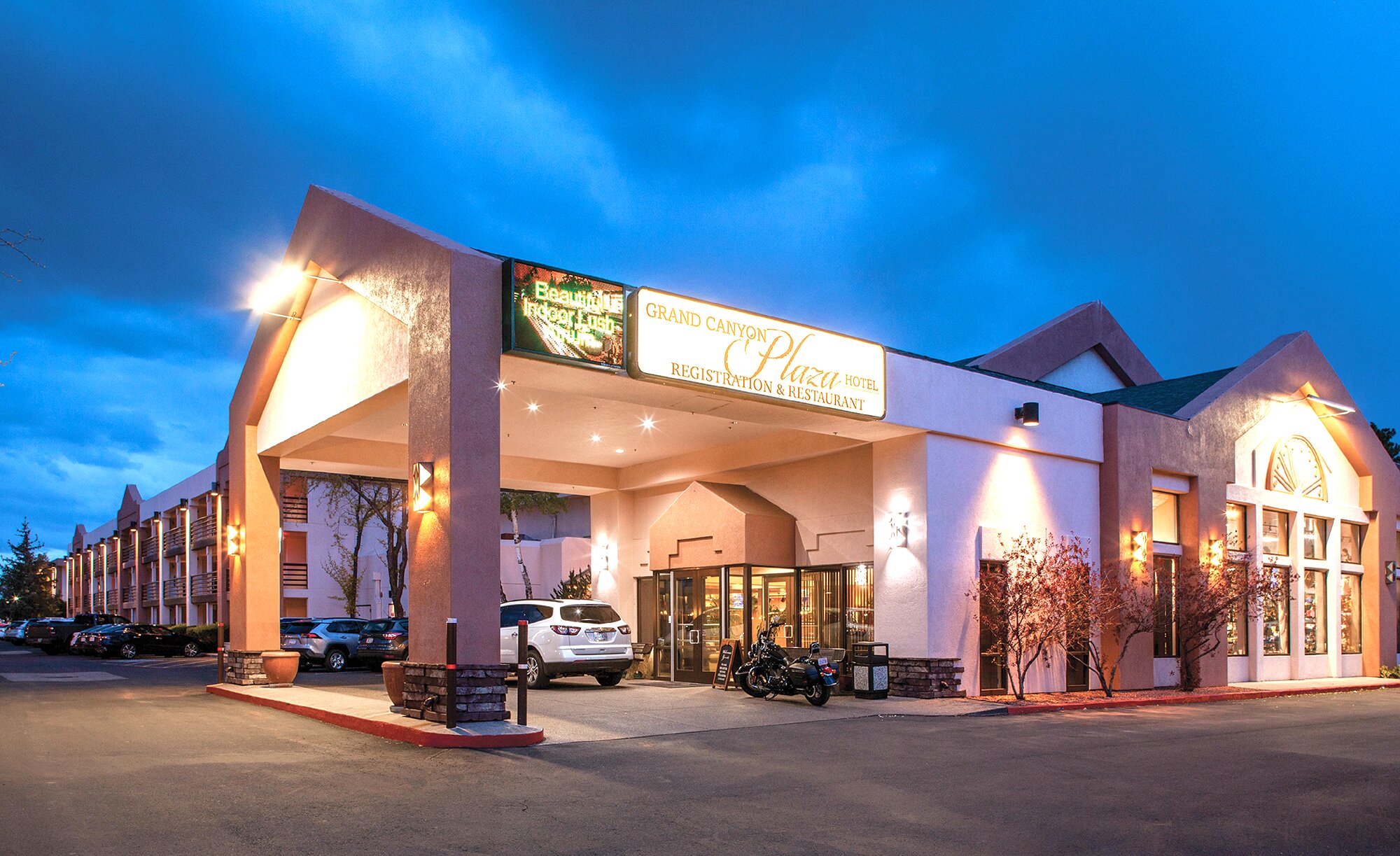 Grand Canyon Plaza Hotel-官方