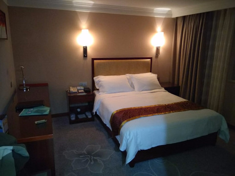 中怡大酒店（广州万达广场乐嘉路地铁站店）主图