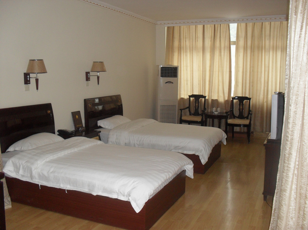 八里沟大酒店主图