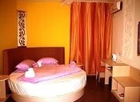 海拉尔9居连锁酒店牧管局店-客卧