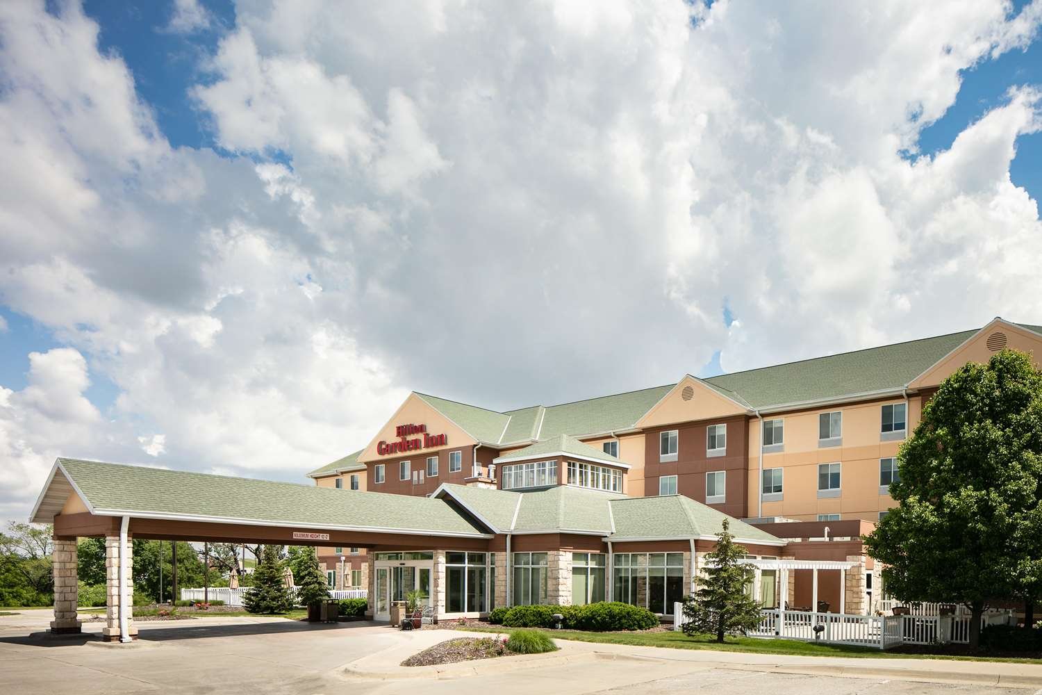 Hilton Garden Inn Omaha West-官方