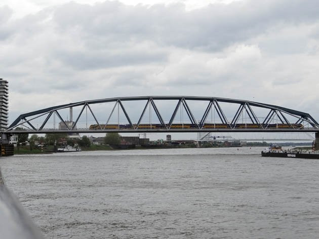 Landhoofd Spoorbrug Nijmegen景点图片