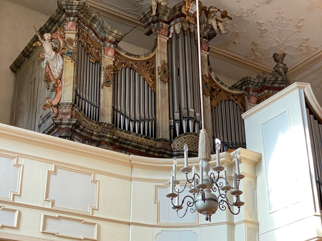 Kirche St. Laurentius-Kenzingen必去景点