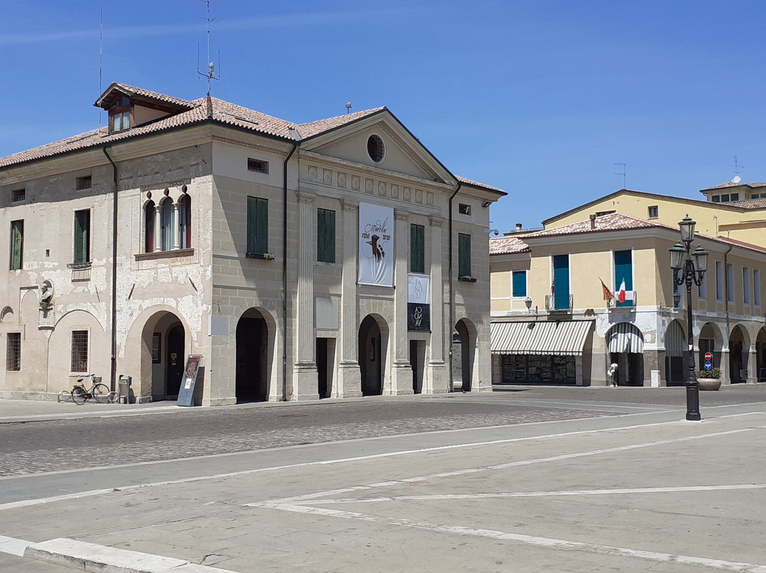 Palazzo della Loggia景点图片