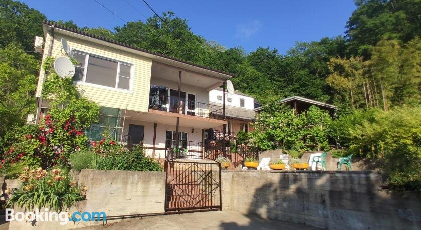 Anzhelika Guest House