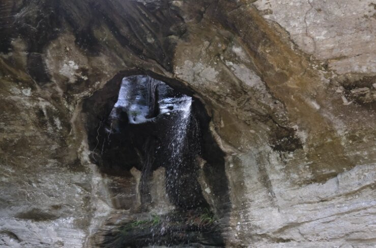 Sang Chan Waterfall景点图片