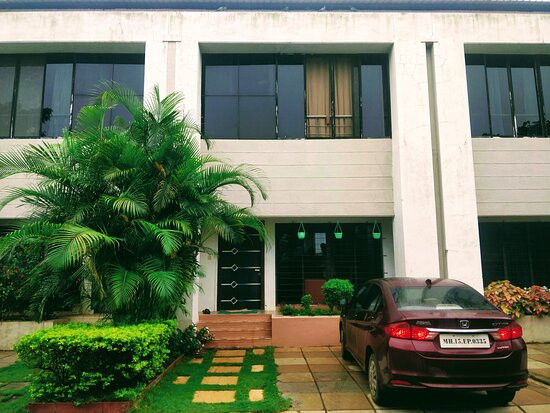 Dew Drops Boutique Retreat主图