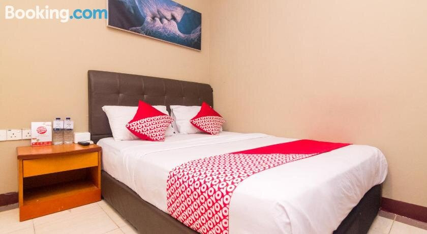 OYO 1671 D-one Hotel