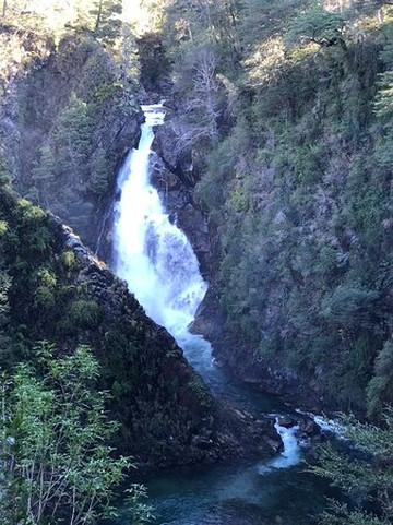 Cascada Chachin - Hua Hum-圣马丁德洛斯安第斯必去景点