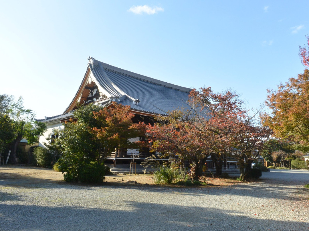 Gosho Temple-宝冢市必去景点