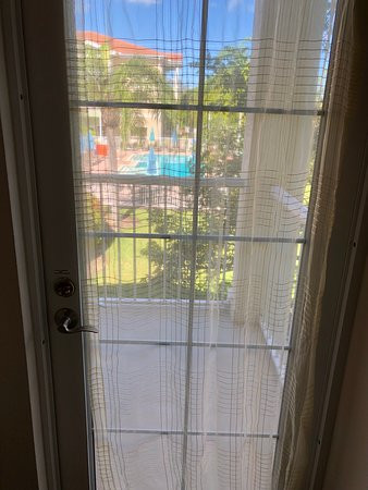 那不勒斯希尔顿逸林酒店主图