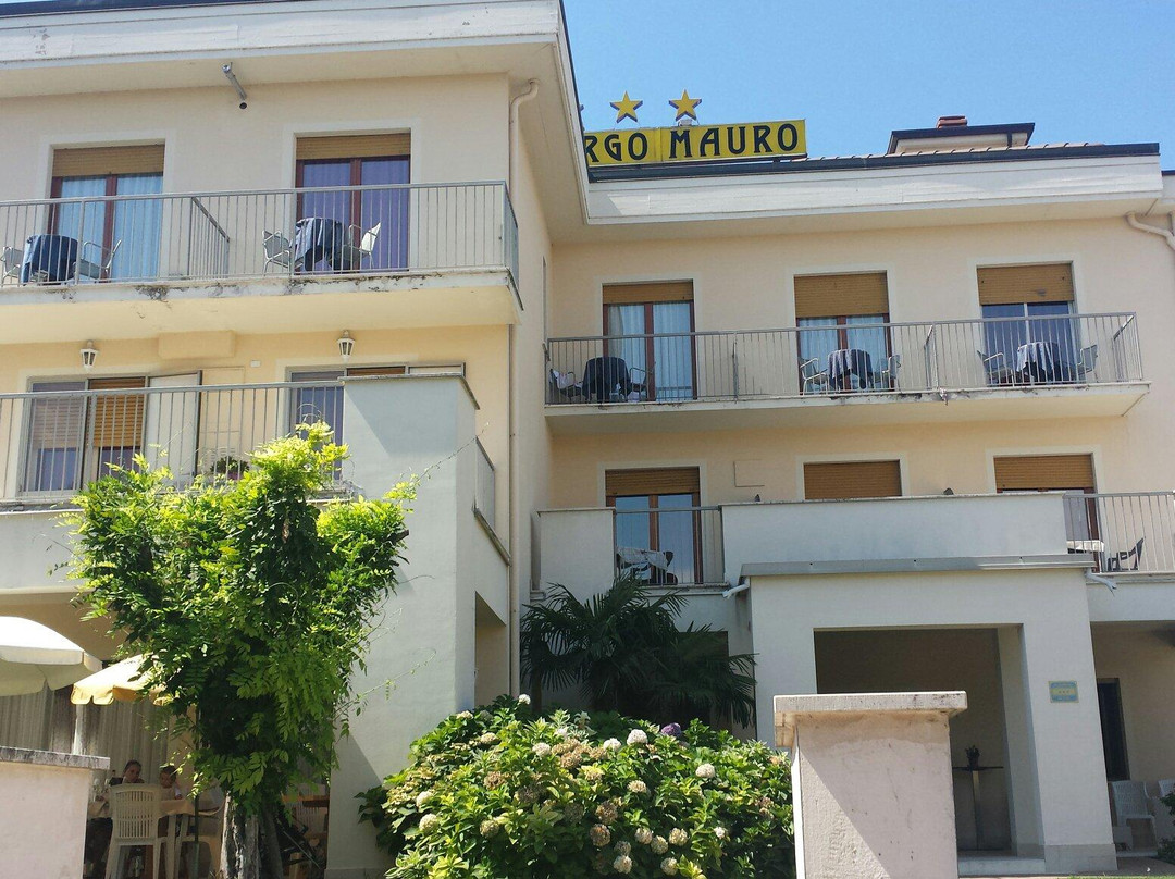 Mauro