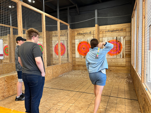 Lumber Jill's Axe Throwing-Summerville必去景点