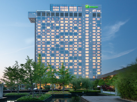 上海浦东康桥绿地假日酒店主图