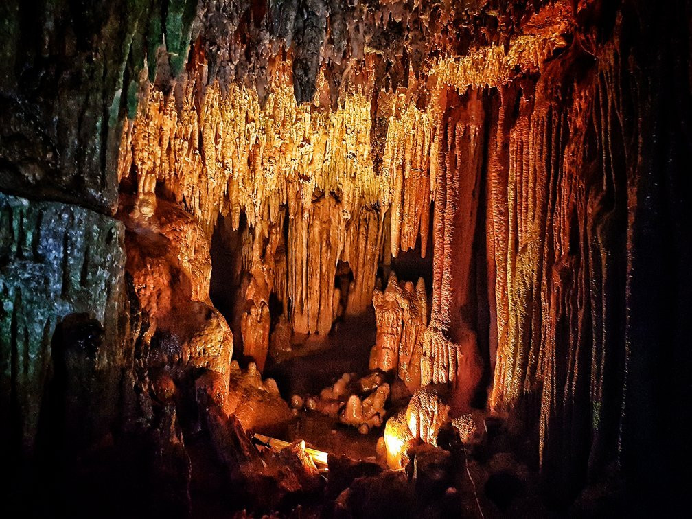 Gong Cave景点图片