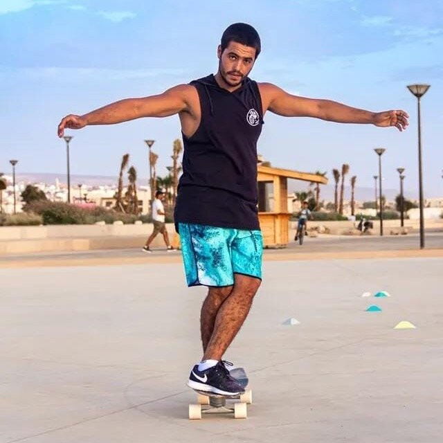 WE SURF SKATE