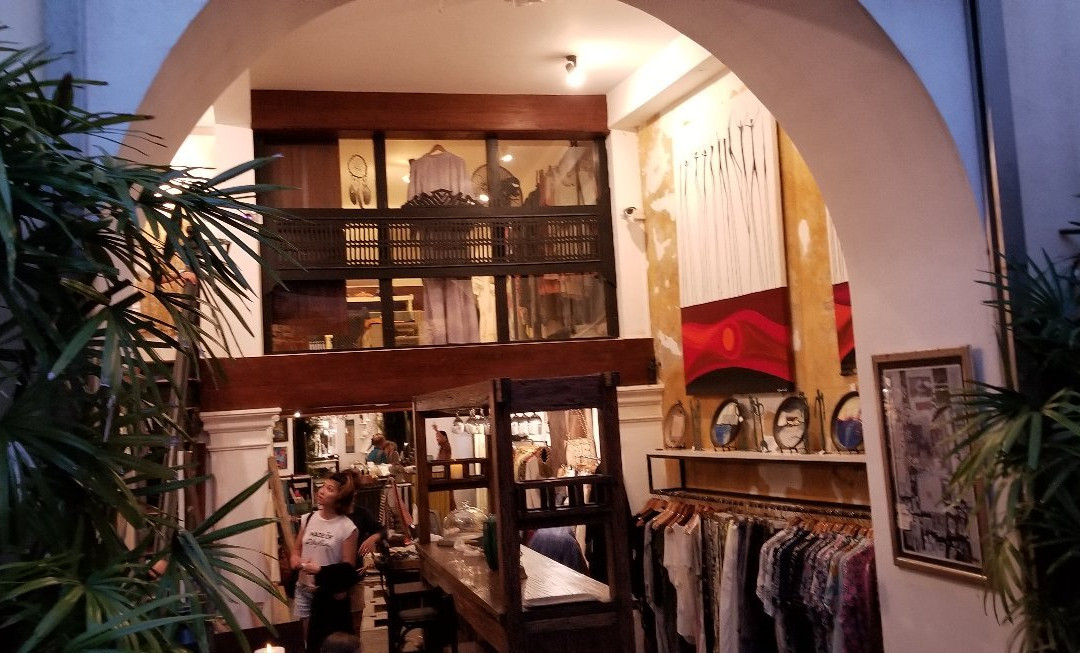 EXOTIC ROOTS-加勒必去景点