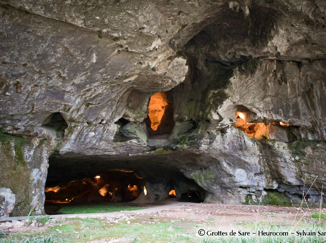 The Caves of Sare景点图片