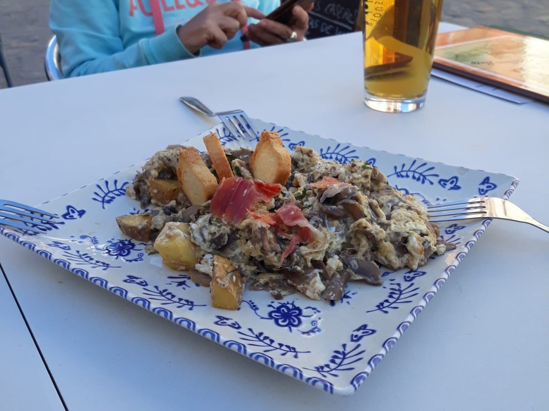 Bar Restaurante El Mena