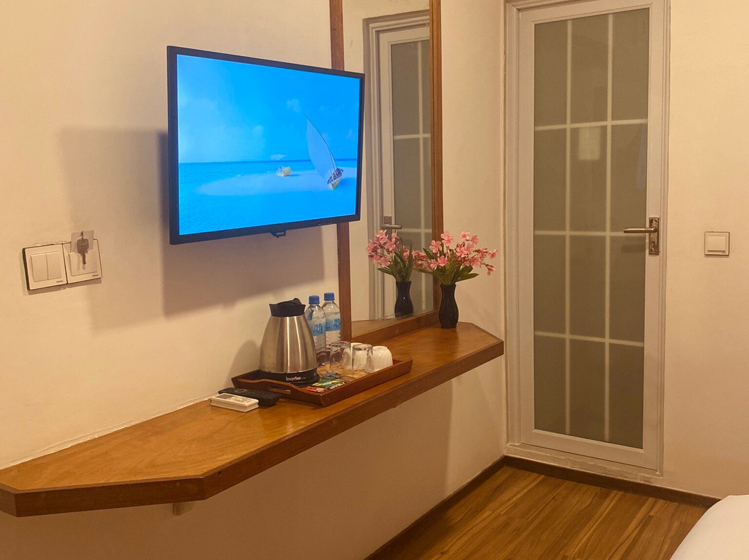 Pearlshine Retreat Maldives主图