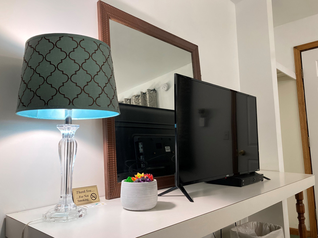 Lake Hills Motel主图