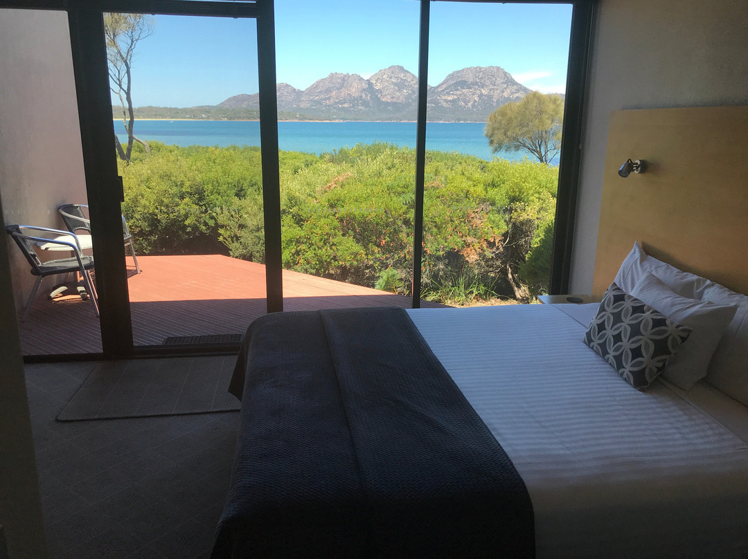 海湾边缘度假村主图