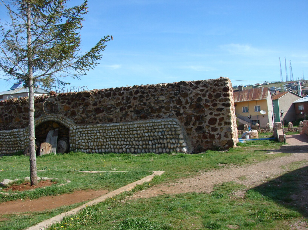 Alacahan Kervansaray Parkı-Kangal必去景点