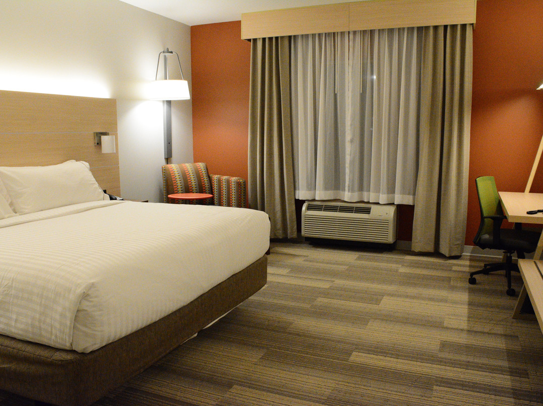 Holiday Inn Express & Suites Lexington Park-california By IHG主图