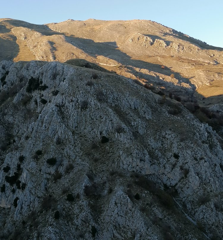 Castello di Roccamandolfi-Roccamandolfi必去景点