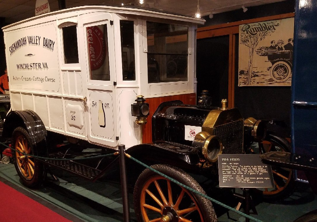The Car and Carriage Caravan Museum-卢雷必去景点