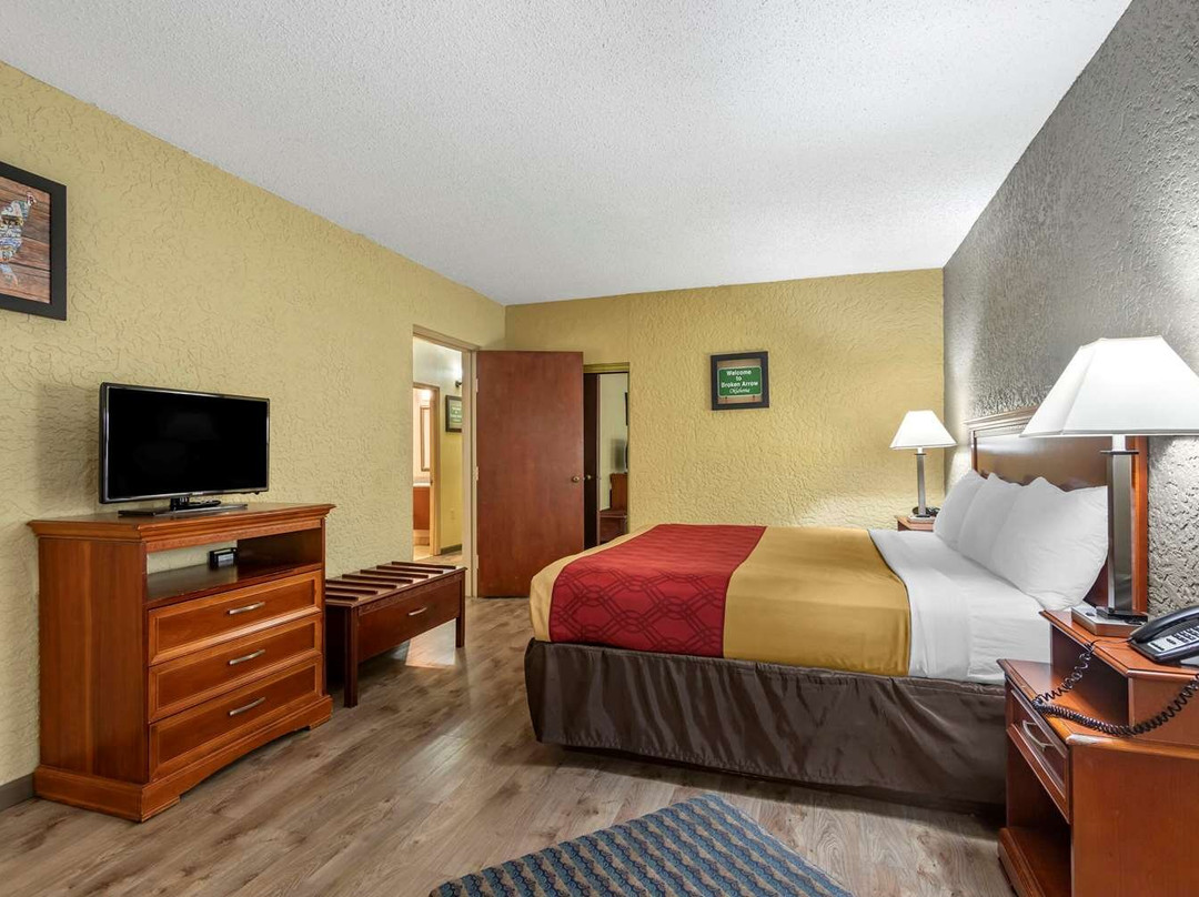 Econo Lodge Broken Arrow - Tulsa主图
