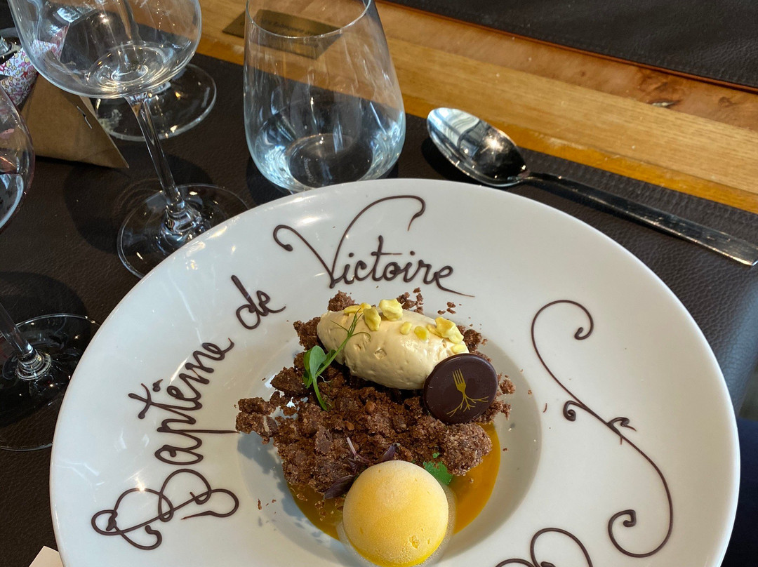 Saint-Denis-les-Bourg旅游攻略图片