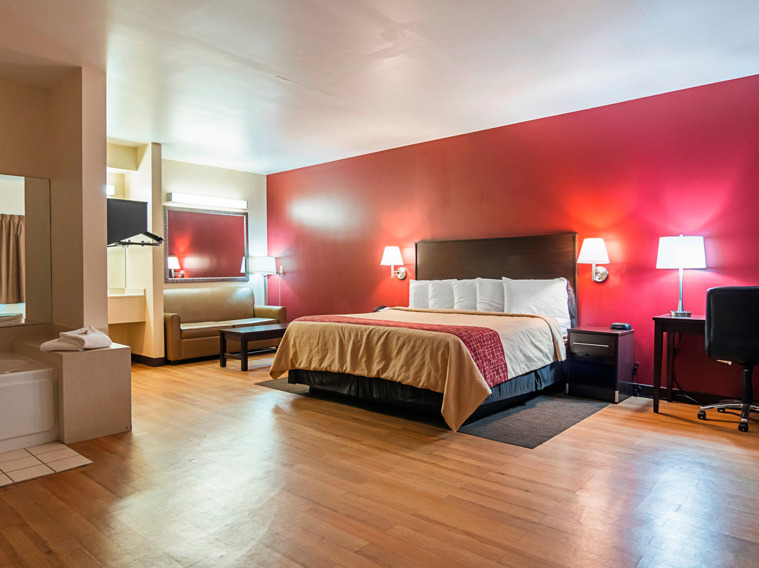 Red Roof Inn & Suites Lake Orion / Auburn Hills主图