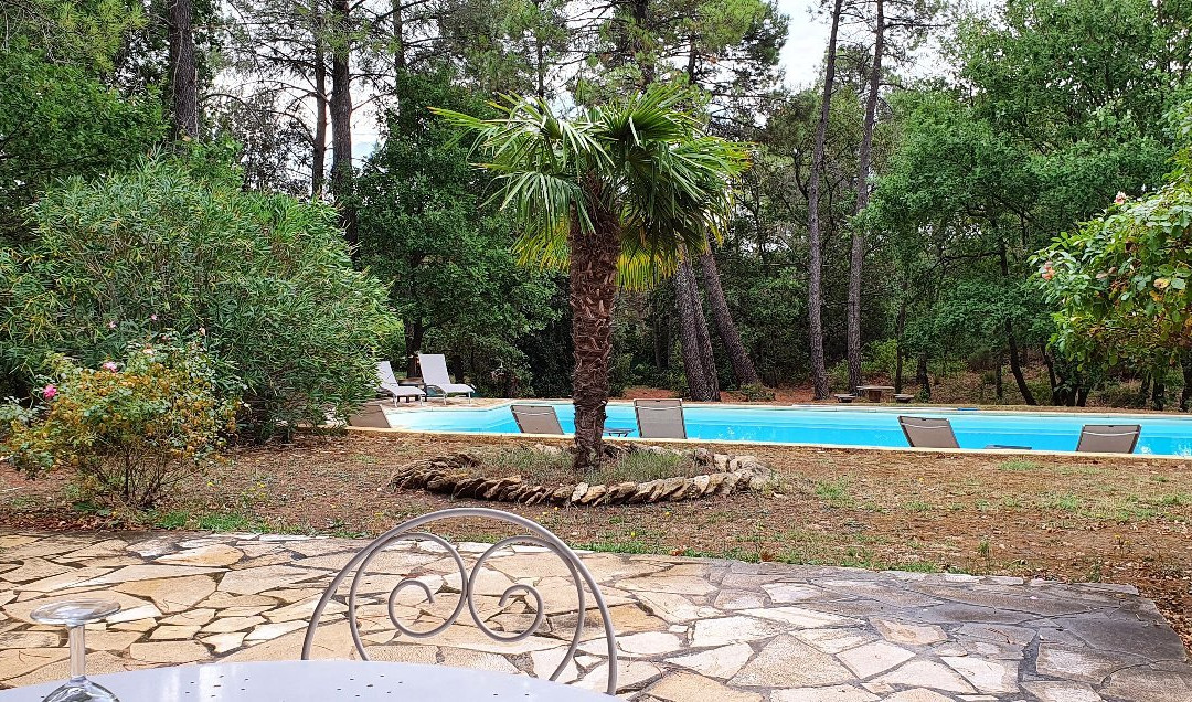Le Clos des Cigales主图