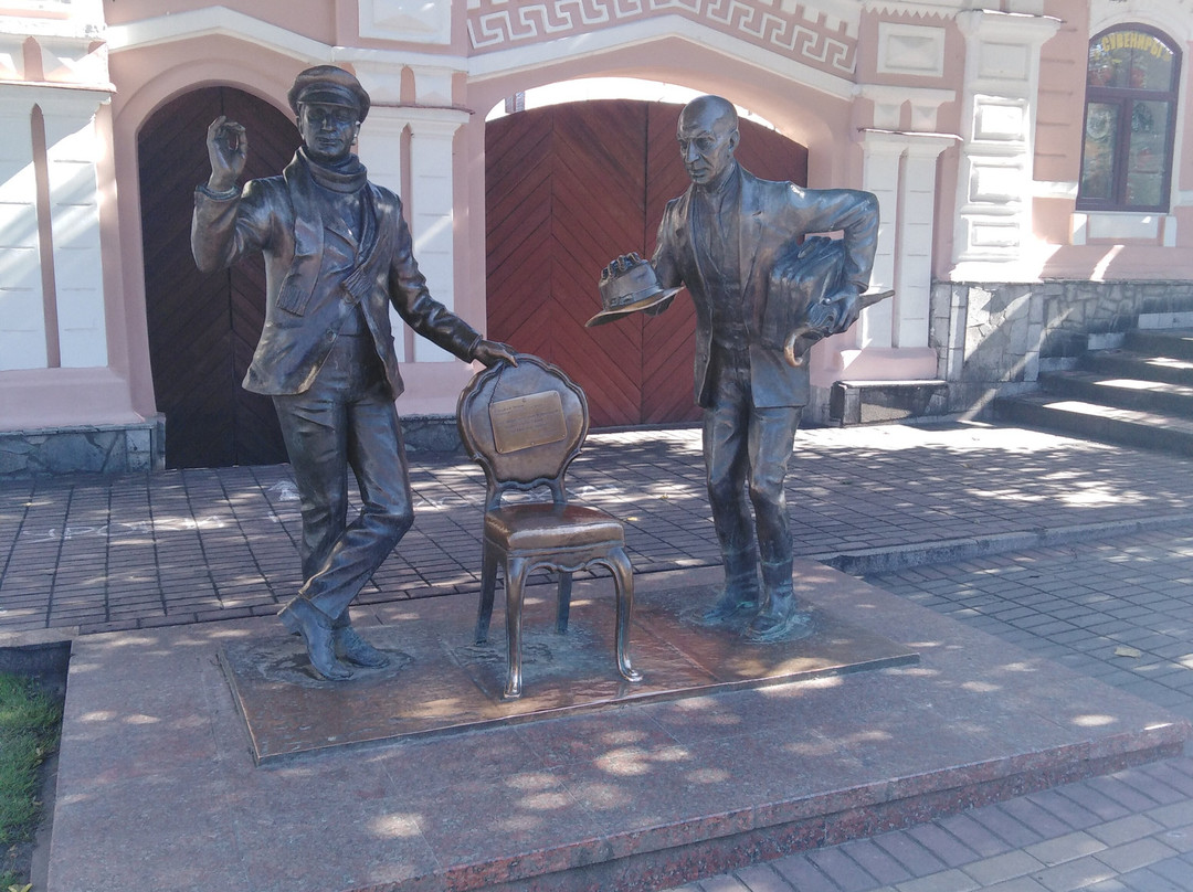 Monument to Ostap Bender and Kisa Vorobyaninov景点图片