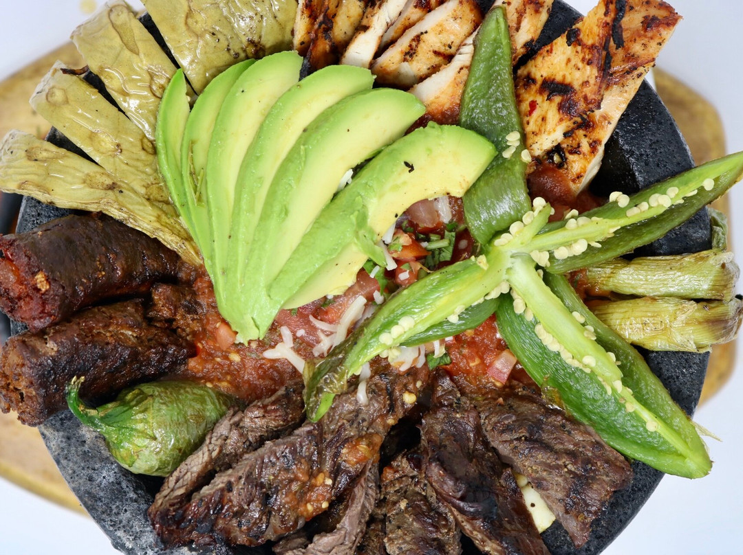 Dos Amigos Restaurant and Bar