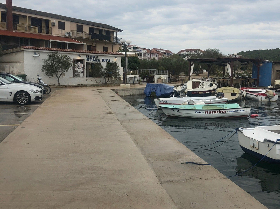 Pirovac Bay-皮罗瓦必去景点