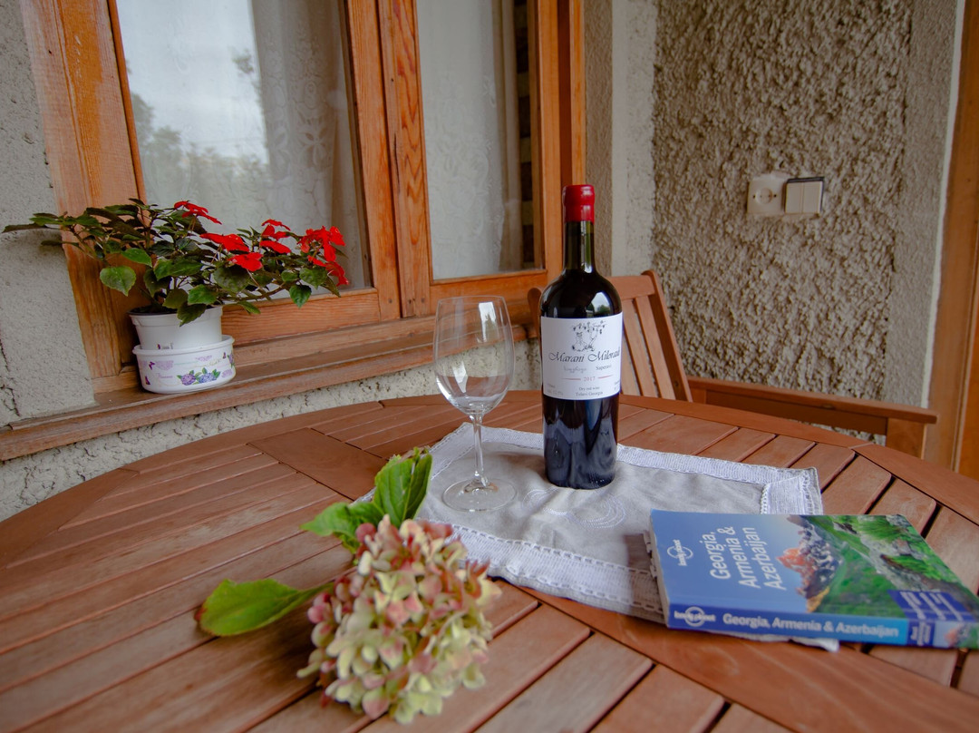 Milorava's Guest House & Wine Cellar主图