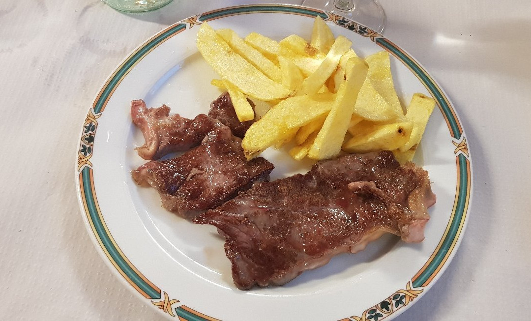Hostal Restaurante El Paso主图