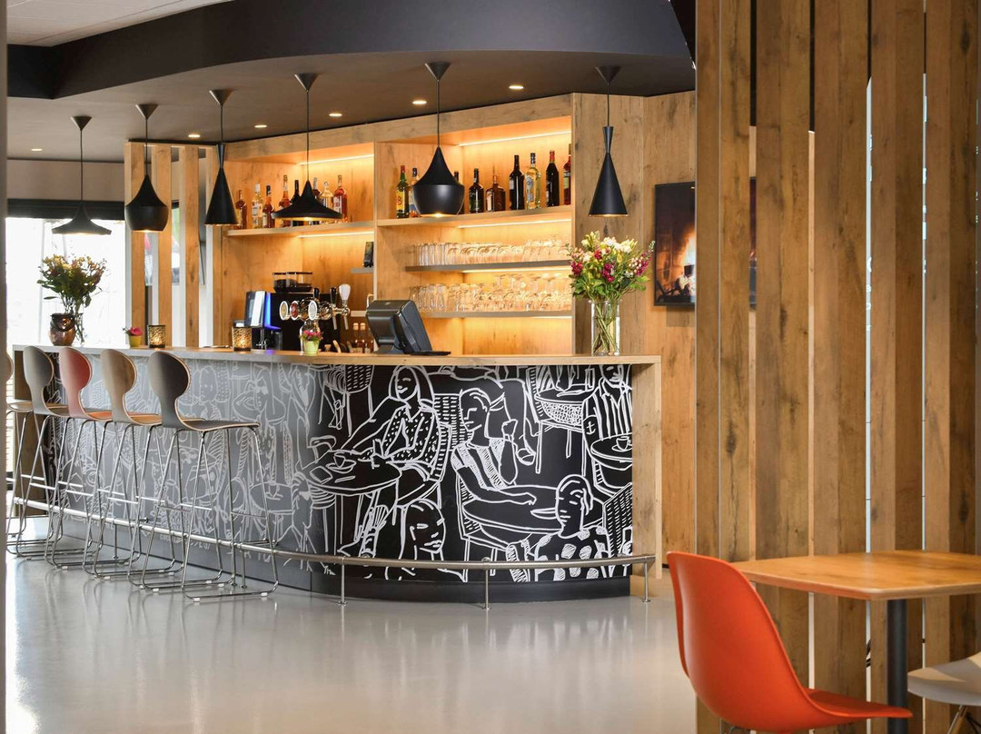 ibis Charleroi Airport Brussels South主图