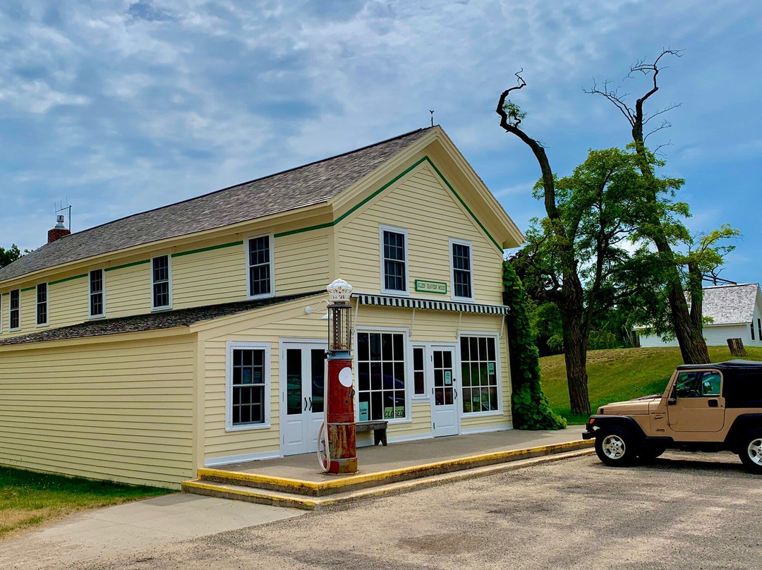 Glen Haven Historical Village景点图片