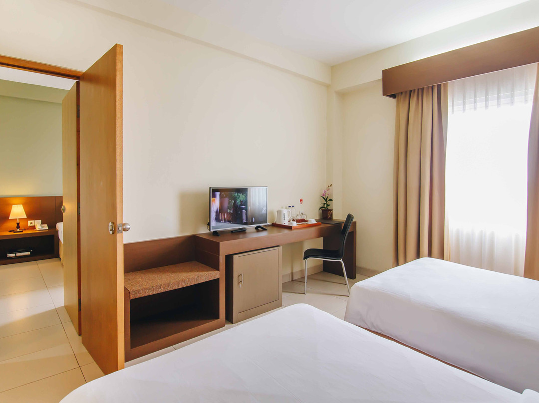 鲁湾萨酒店主图