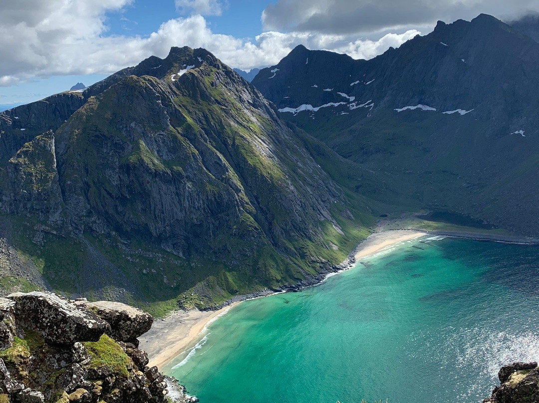 Kvalvika Beach景点图片