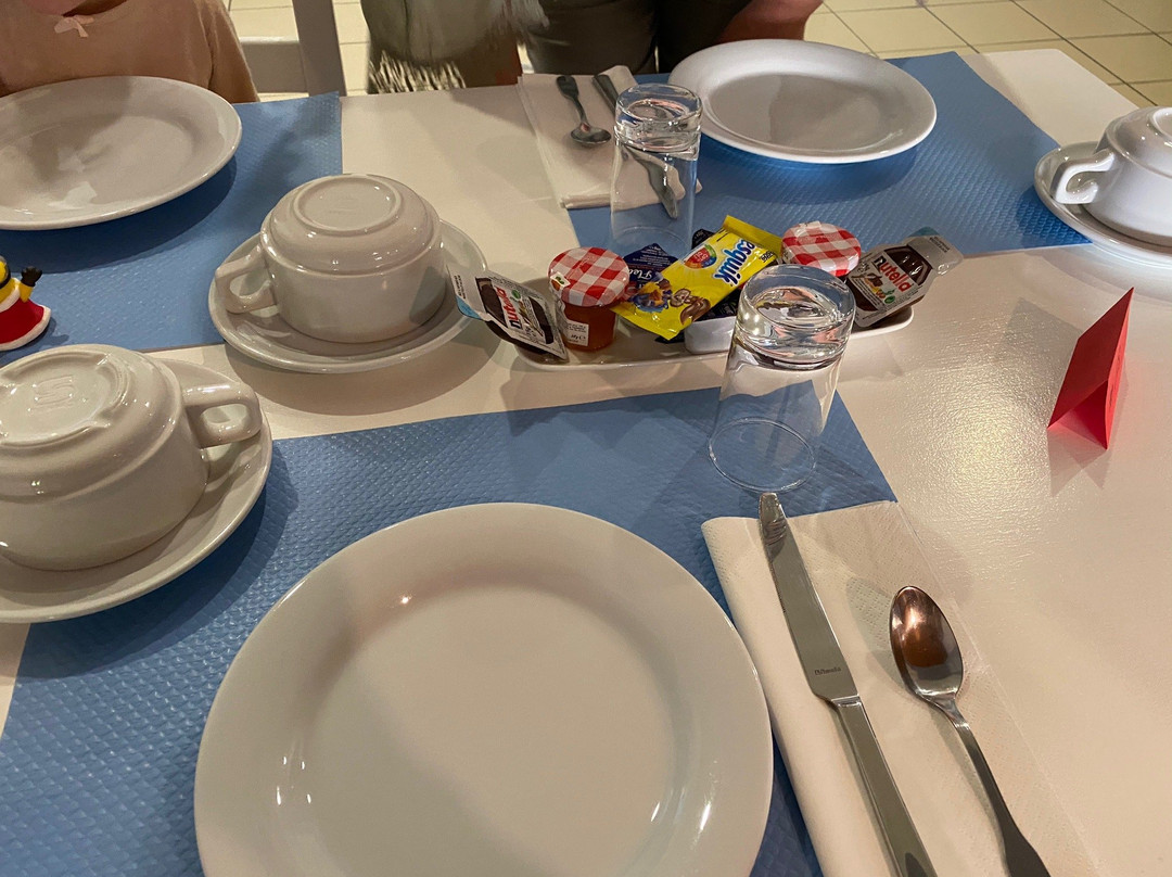 沃邦酒店主图
